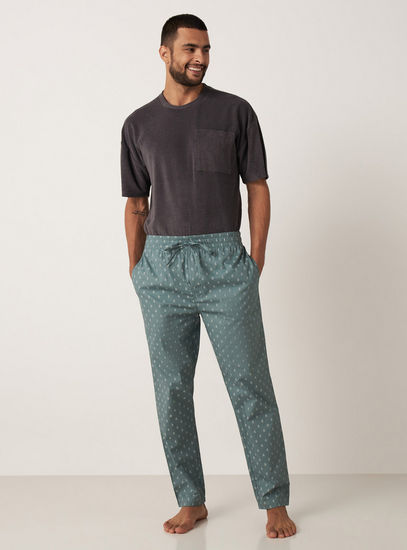All-Over Print Mid-Rise Pyjamas with Drawstring Closure and Pockets