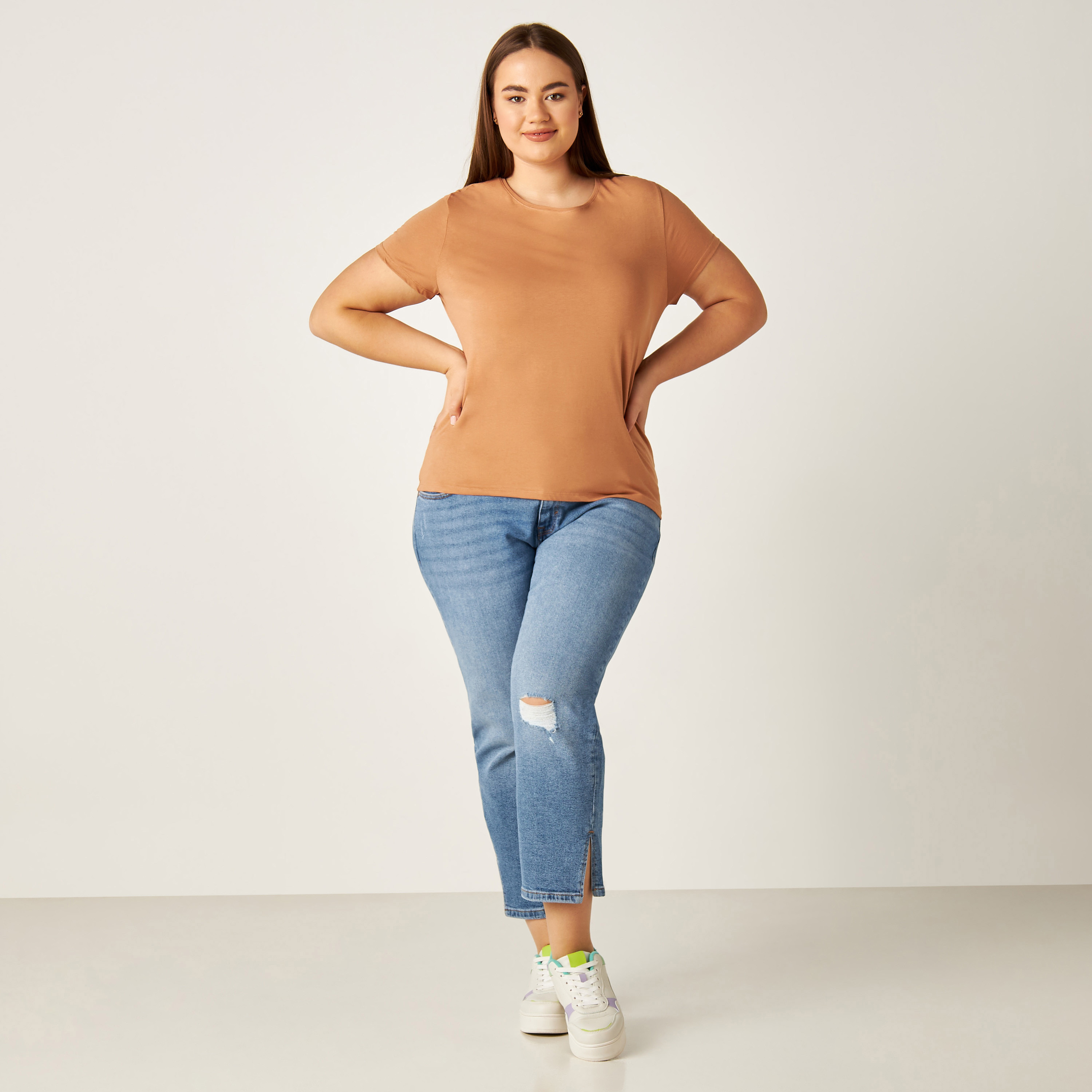 Plus size t shirt best sale and jeans