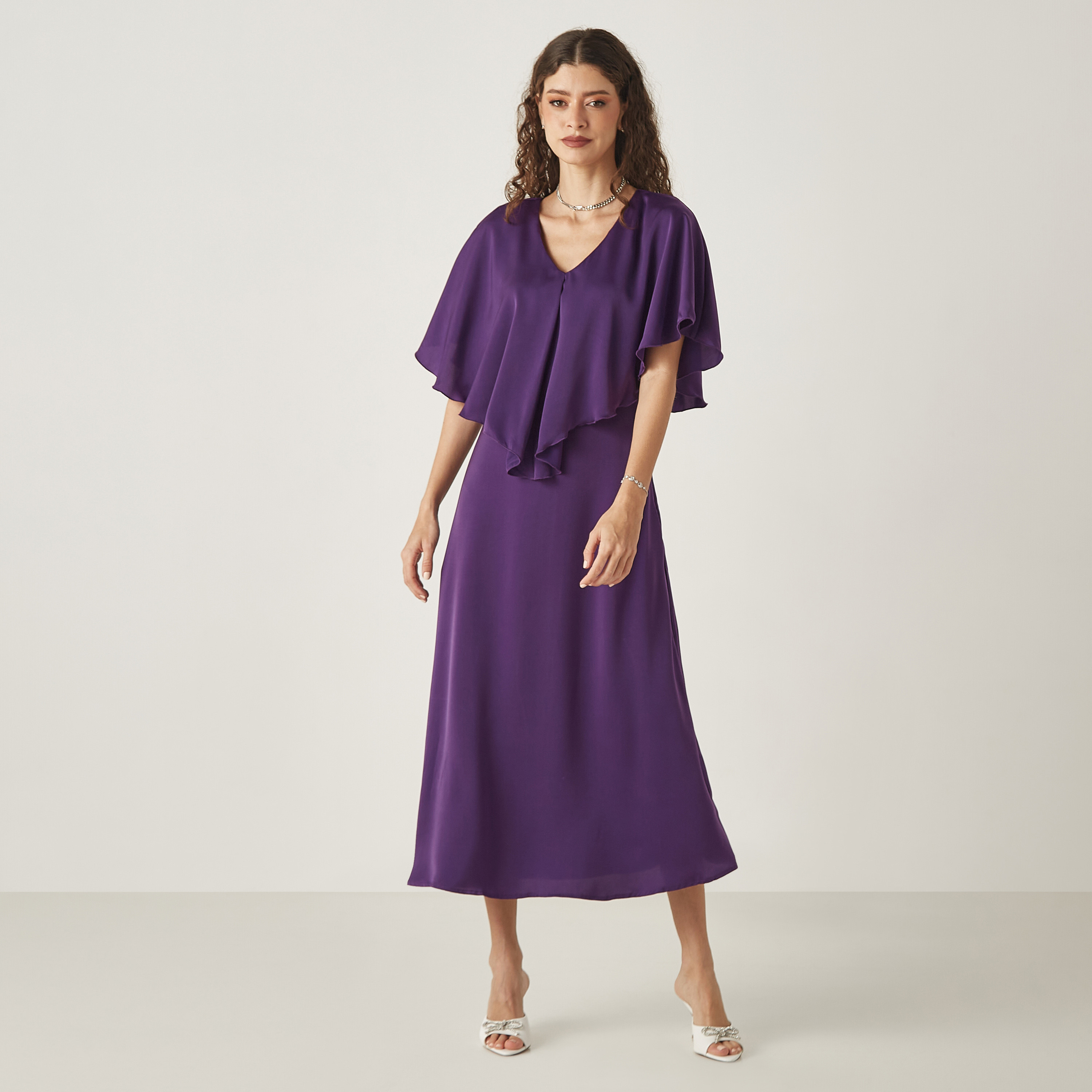 Shop Solid V neck Kaftan Maxi Dress Online Max Bahrain