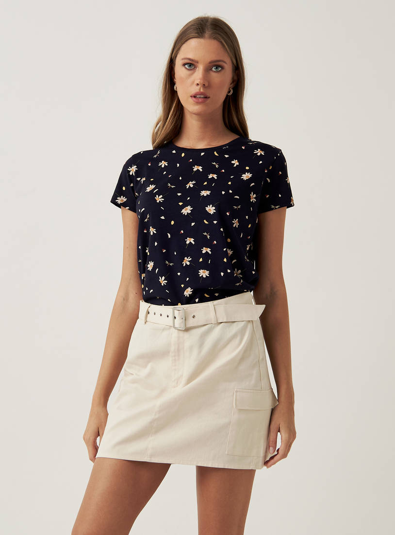 All Over Daisy Print Better Cotton T-shirt with Round Neck and Cap Sleeves-T-shirts & Vests-image-0