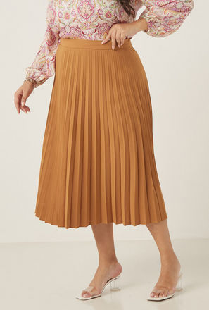 Pleated A-line Skirt with Zip Closure-mxwomen-clothing-plussizeclothing-skirts-midi-3