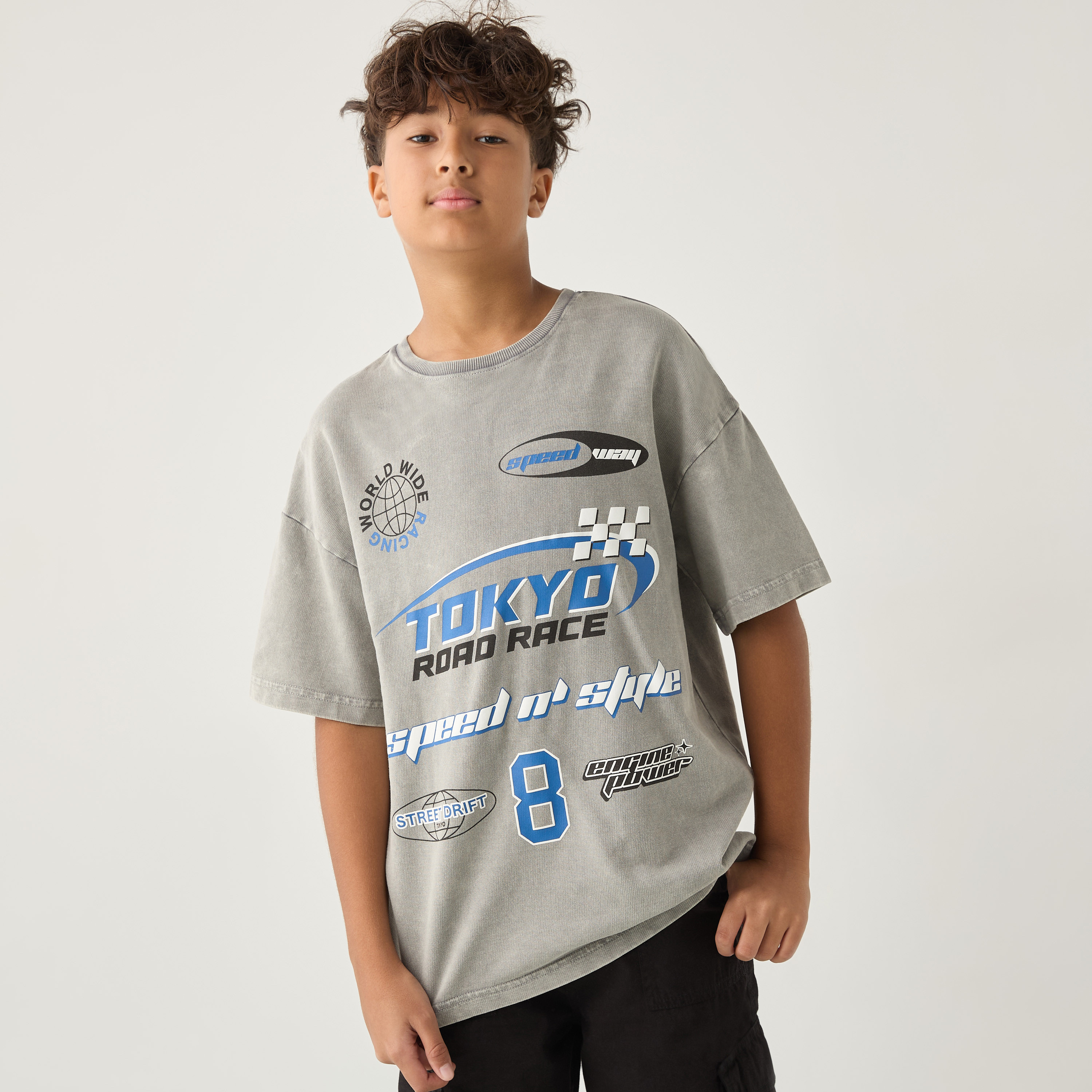 【NONCODE】(Unisex) Vanta Racing Overfit T-Shirt Shop Tokyo Racing Print T-shirt Online | Max Qatar
