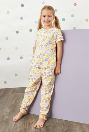All-Over Floral Print Cotton T-shirt and Pyjama Set-mxkids-girlstwotoeightyrs-clothing-nightwear-sets-3