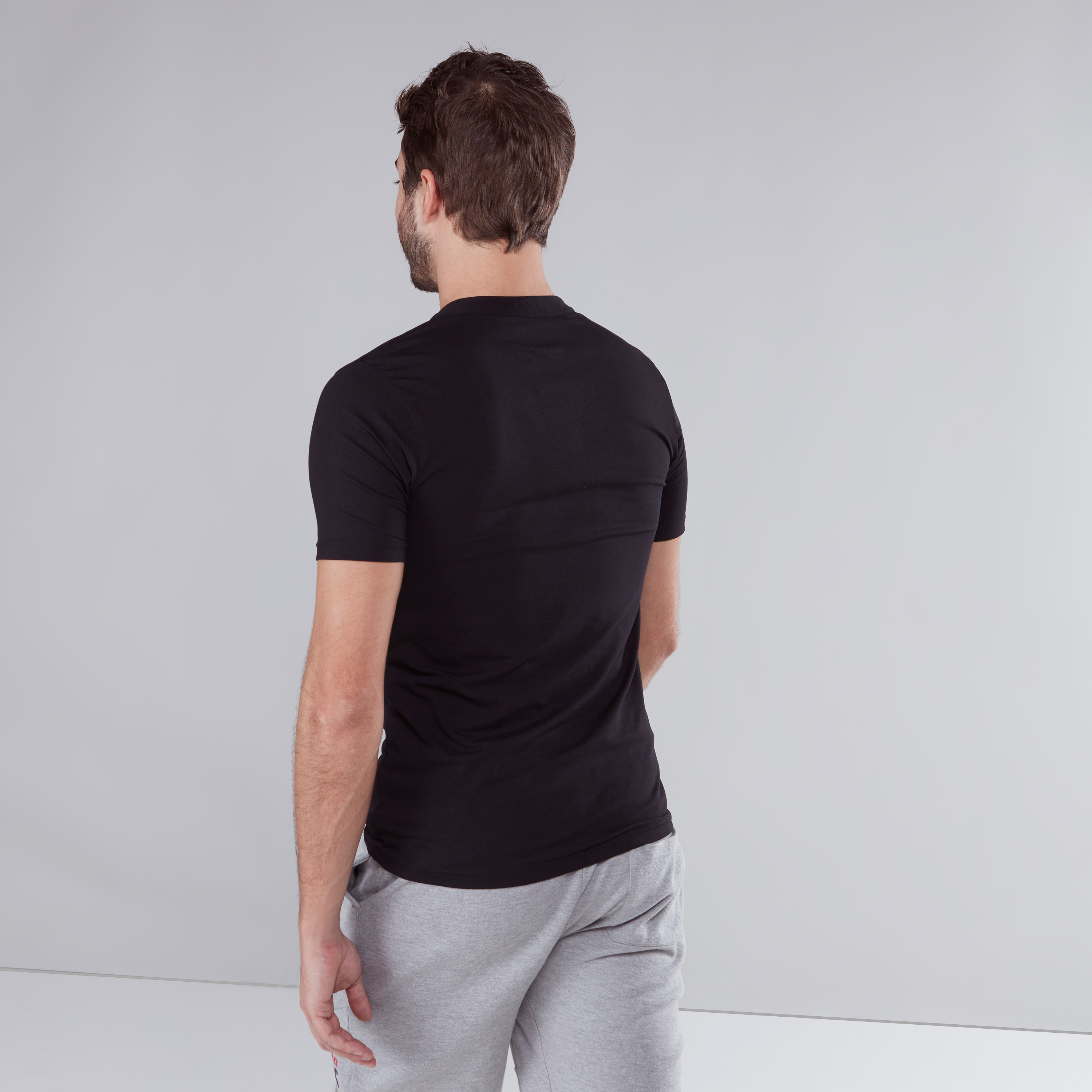 Mens muscle 2024 fit henley