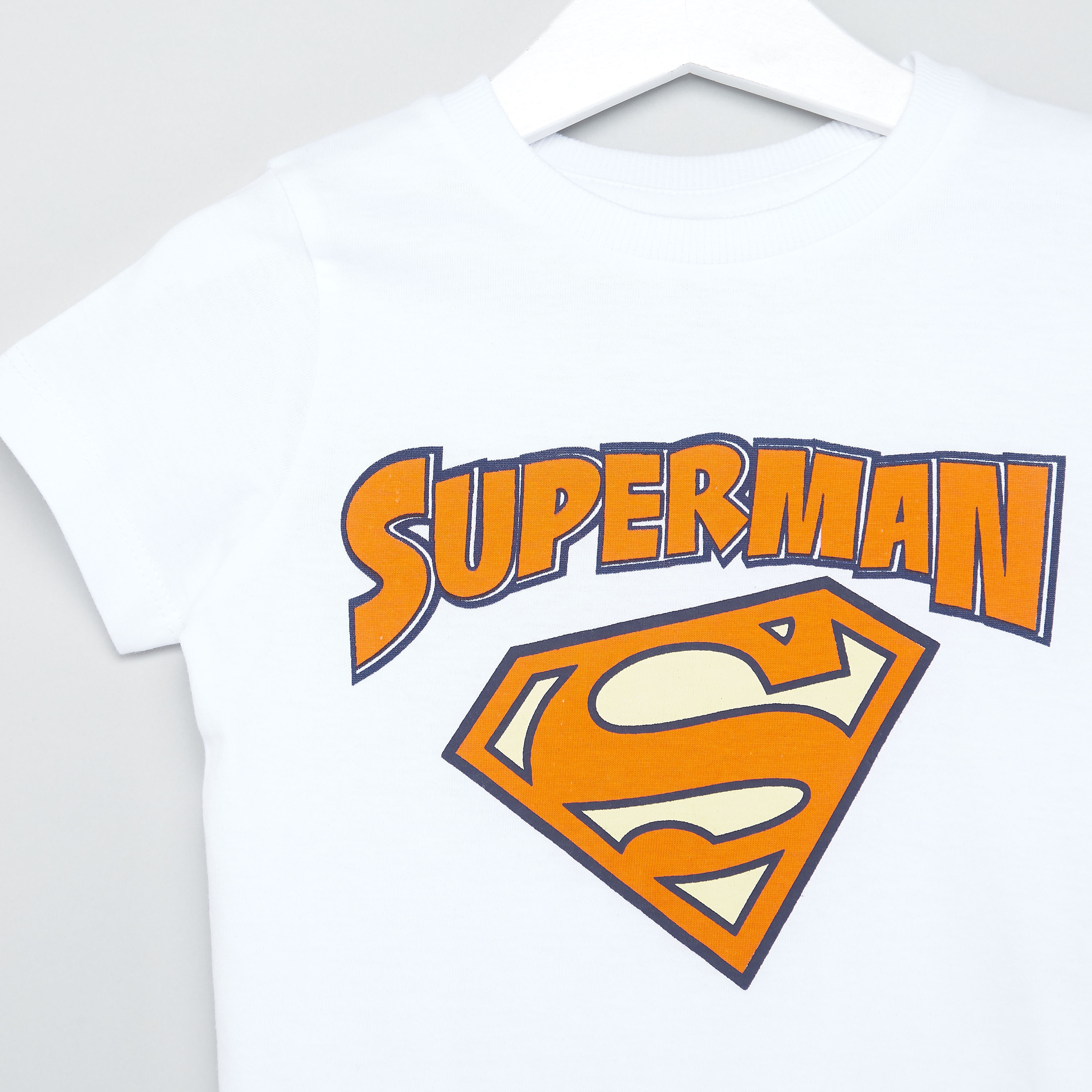 Hot Topic DC Comics Man Of Steel Superman Logo T-Shirt | CoolSprings  Galleria