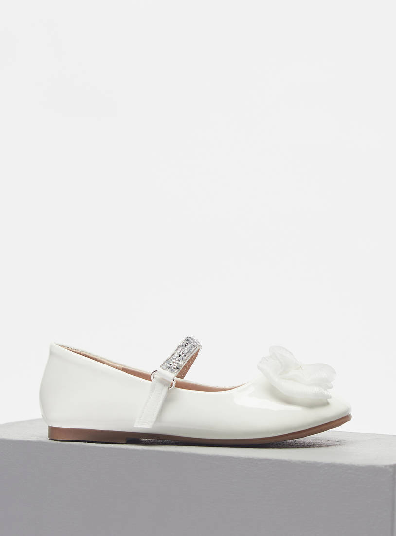 حذاء باليرينا بشريط إغلاق لاصق وزينة فيونكة-الأحذية الباليرينا-image-0