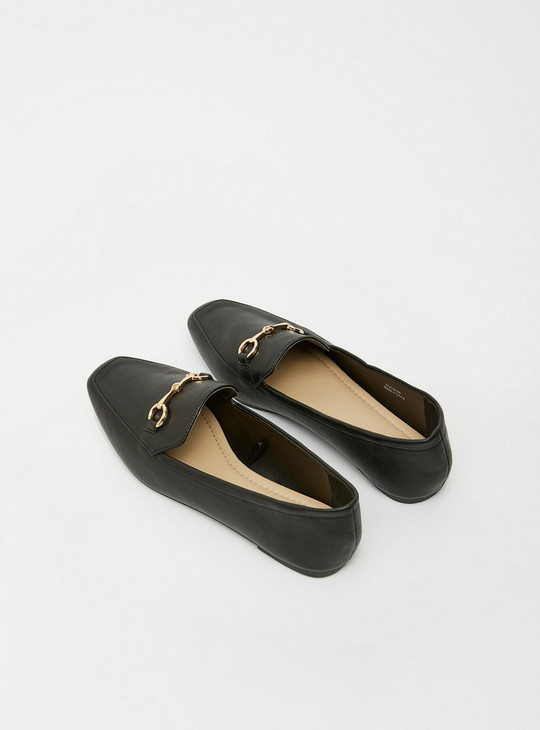 Solid Flat Loafers with Metal Detail