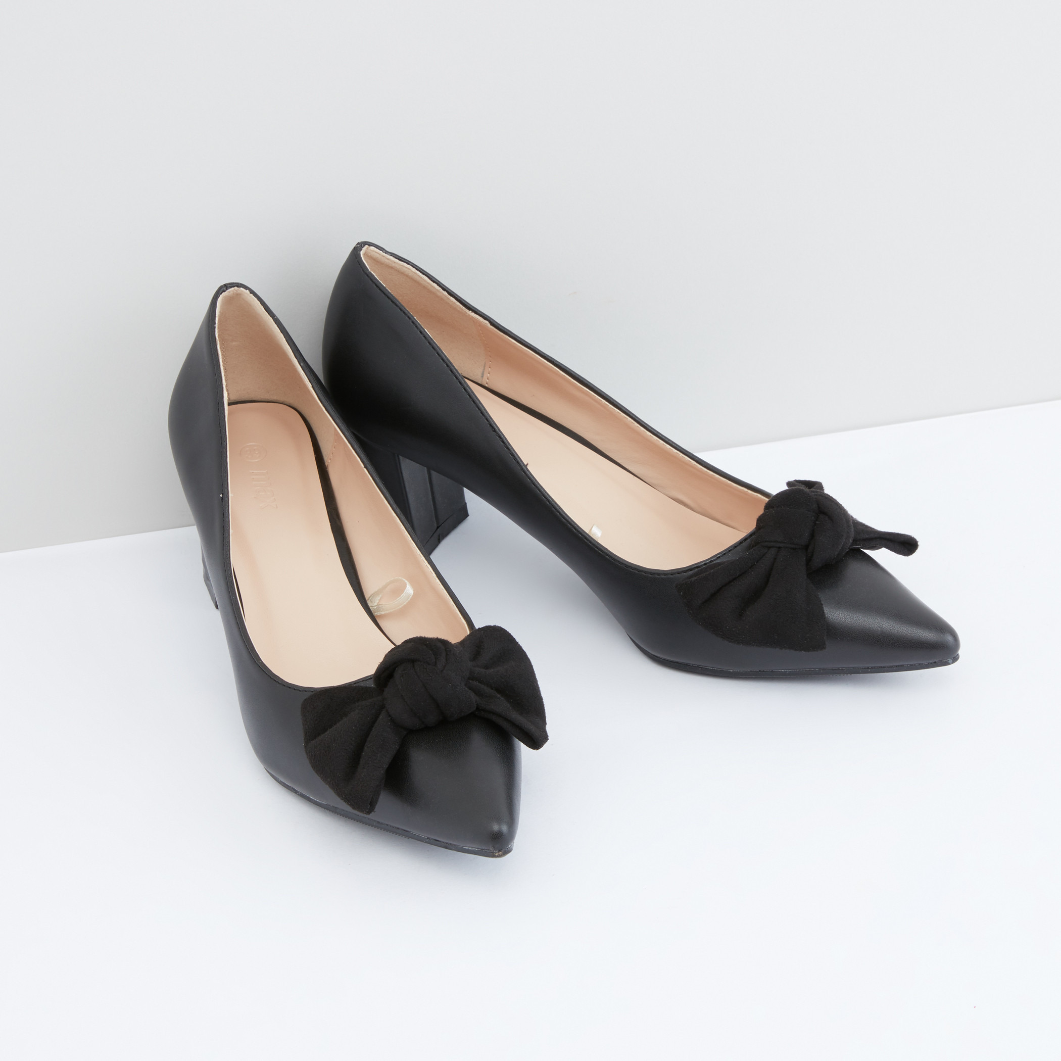 Shop Slip On Block Heel Shoes with Bow Detail Online Max Bahrain