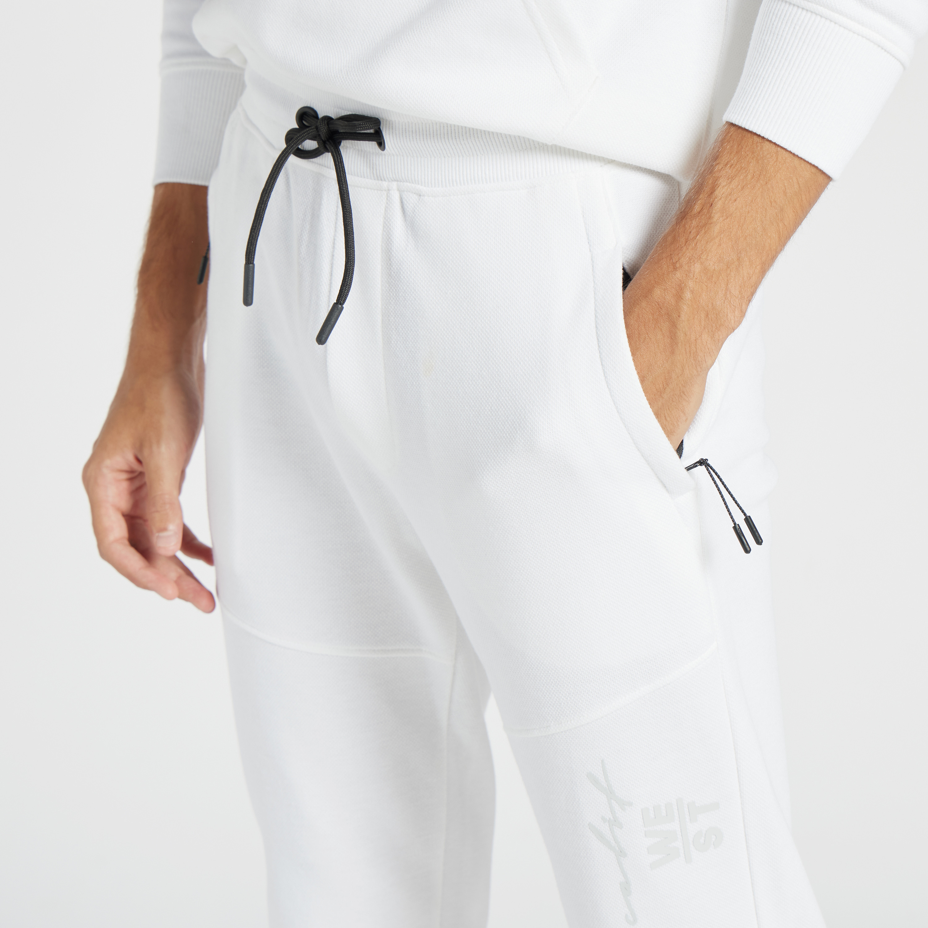 韓国商品/SAENGINSTUDIO RUFFLE TRACK PANTS RUFFLE TRACK PANTS - NAVY - 감도 깊은 취향 셀렉트샵 29CM