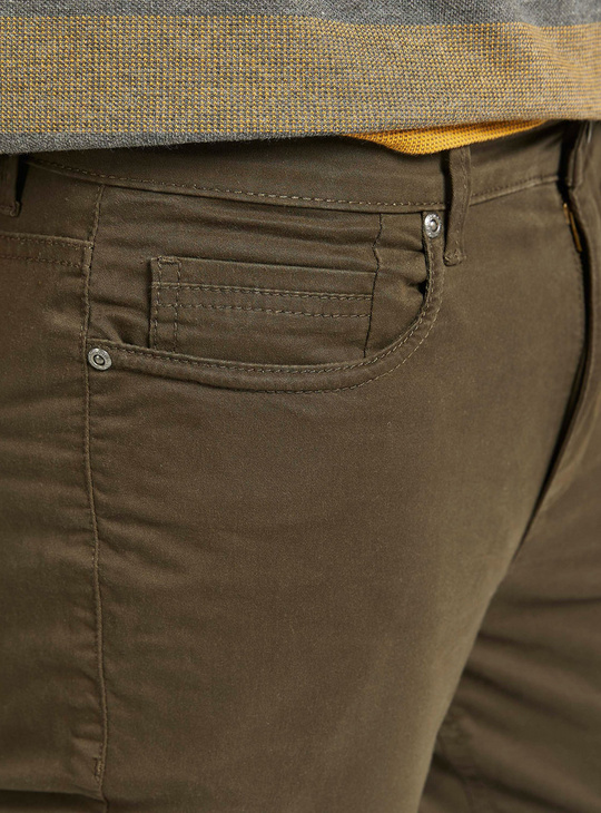 Solid Slim Fit Mid-Rise Pants with Pockets and Belt Loops