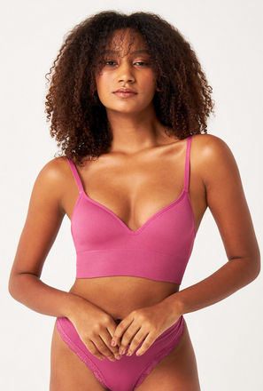 Ribbed Seamless Bra with Hook and Eye Closure