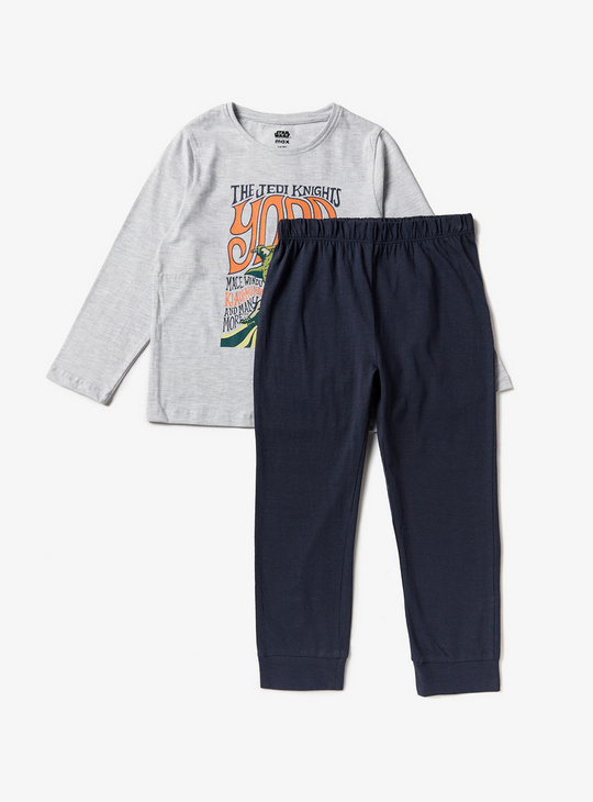 Yoda Print Round Neck T-shirt with Full Length Pyjama Set
