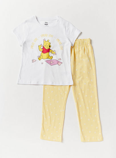 Winnie the Pooh Print Round Neck T-shirt and Pyjama Set