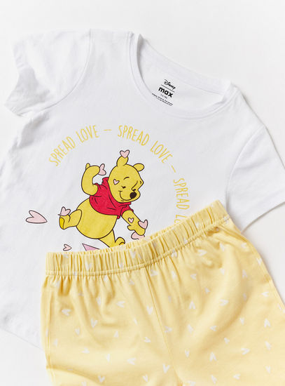 Winnie the Pooh Print Round Neck T-shirt and Pyjama Set