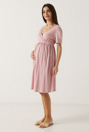 Textured Maternity Sleepshirt with V-neck and Short Sleeves