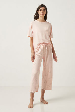 Pocket Detail Short Sleeve T-shirt and Printed Pyjama Set
