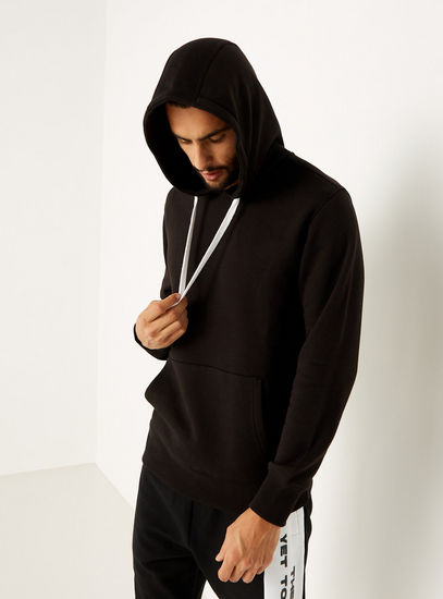 Solid Anti-Pilling Hooded Sweatshirt with Long Sleeves and Kangaroo Pocket