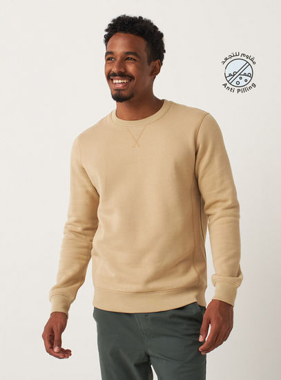 Solid Crew Neck Anti-Pilling Sweatshirt with Long Sleeves