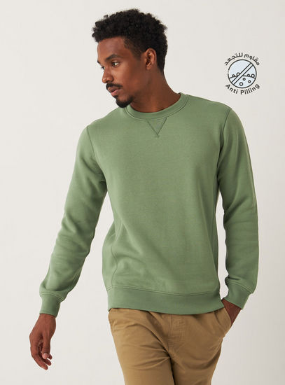 Solid Crew Neck Anti-Pilling Sweatshirt with Long Sleeves