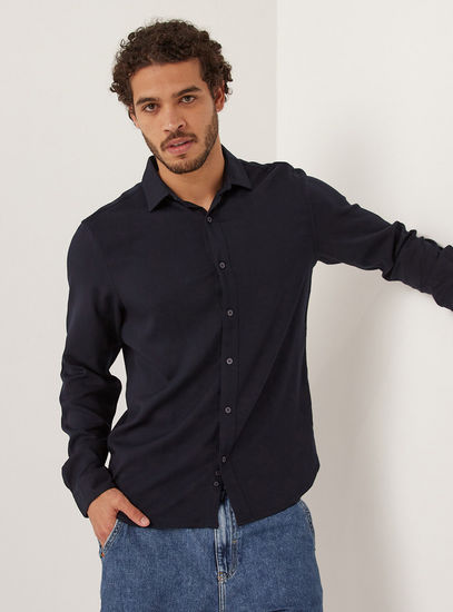 Solid Shirt with Long Sleeves and Button Closure