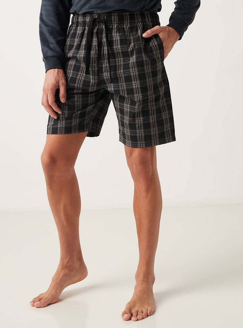 Checked Shorts with Drawstring Closure and Pockets-Shorts & Pyjamas-image-0