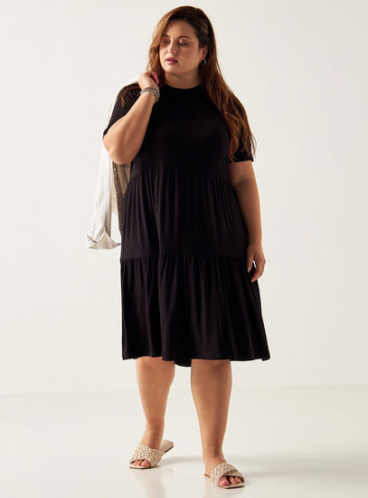 Solid Tiered Midi Dress with Round Neck and Short Sleeves