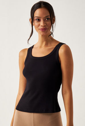 Solid Sleeveless Vest with Round Neck