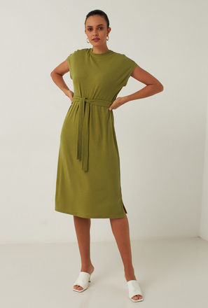 Solid Crew Neck Dress with Short Extended Sleeves and Tie-Up Belt