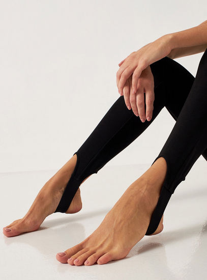 Solid Mid-Rise Stirrup Leggings with Elasticated Waistband