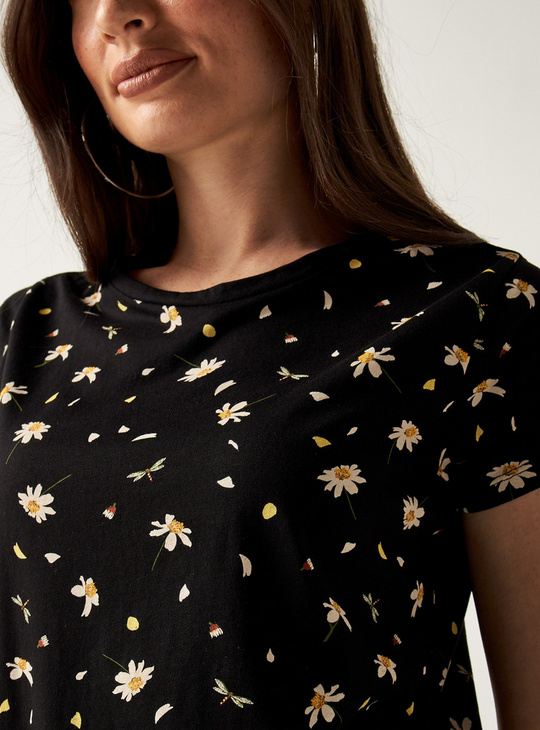 All-Over Floral Print T-shirt with Short Sleeves and Round Neck