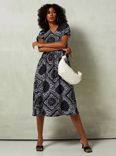 Printed Midi Dress with V-neck and Puff Sleeves