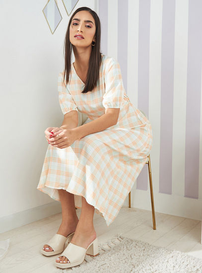 Checked Midi A-line Dress with Short Sleeves and V-neck