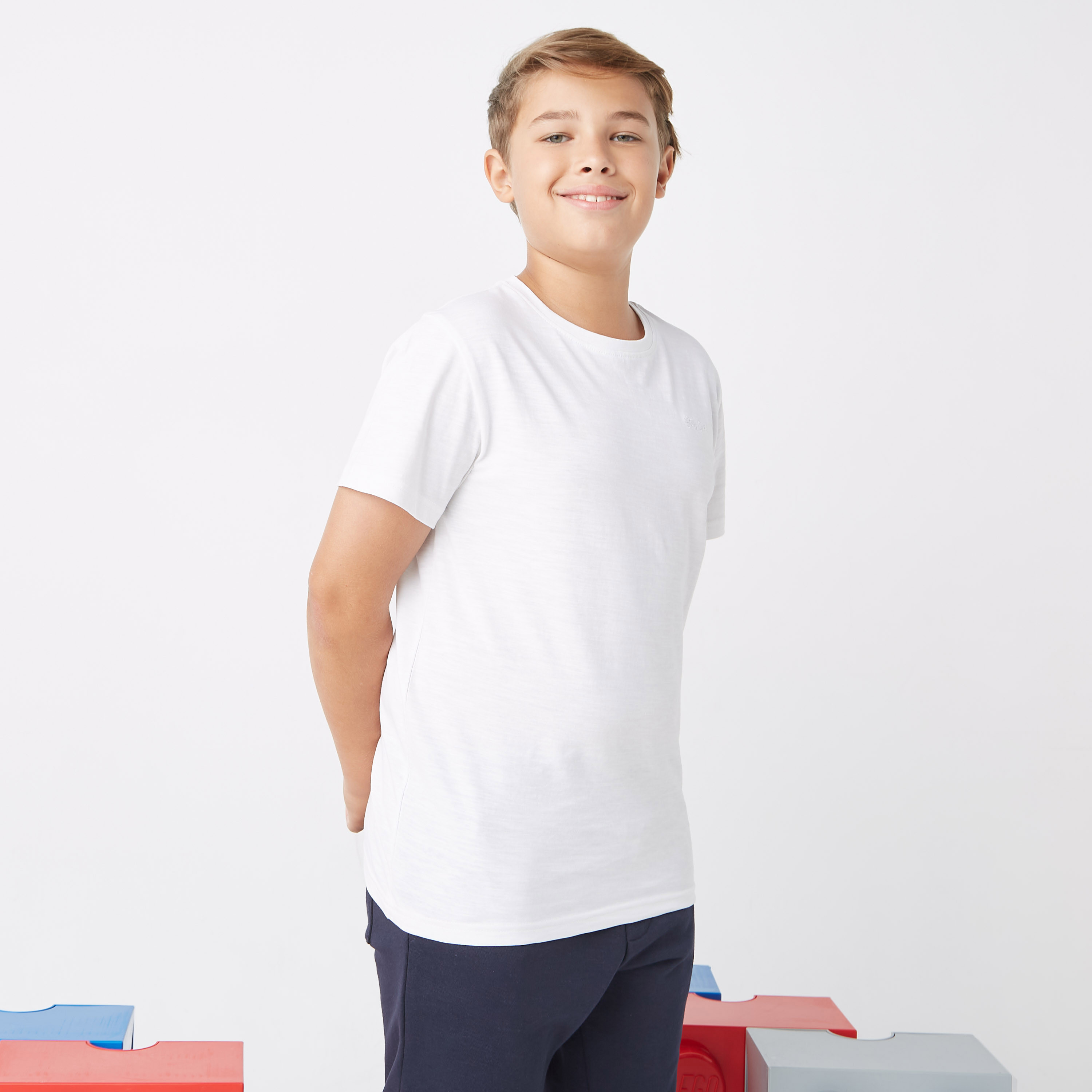 White t deals shirt for boys