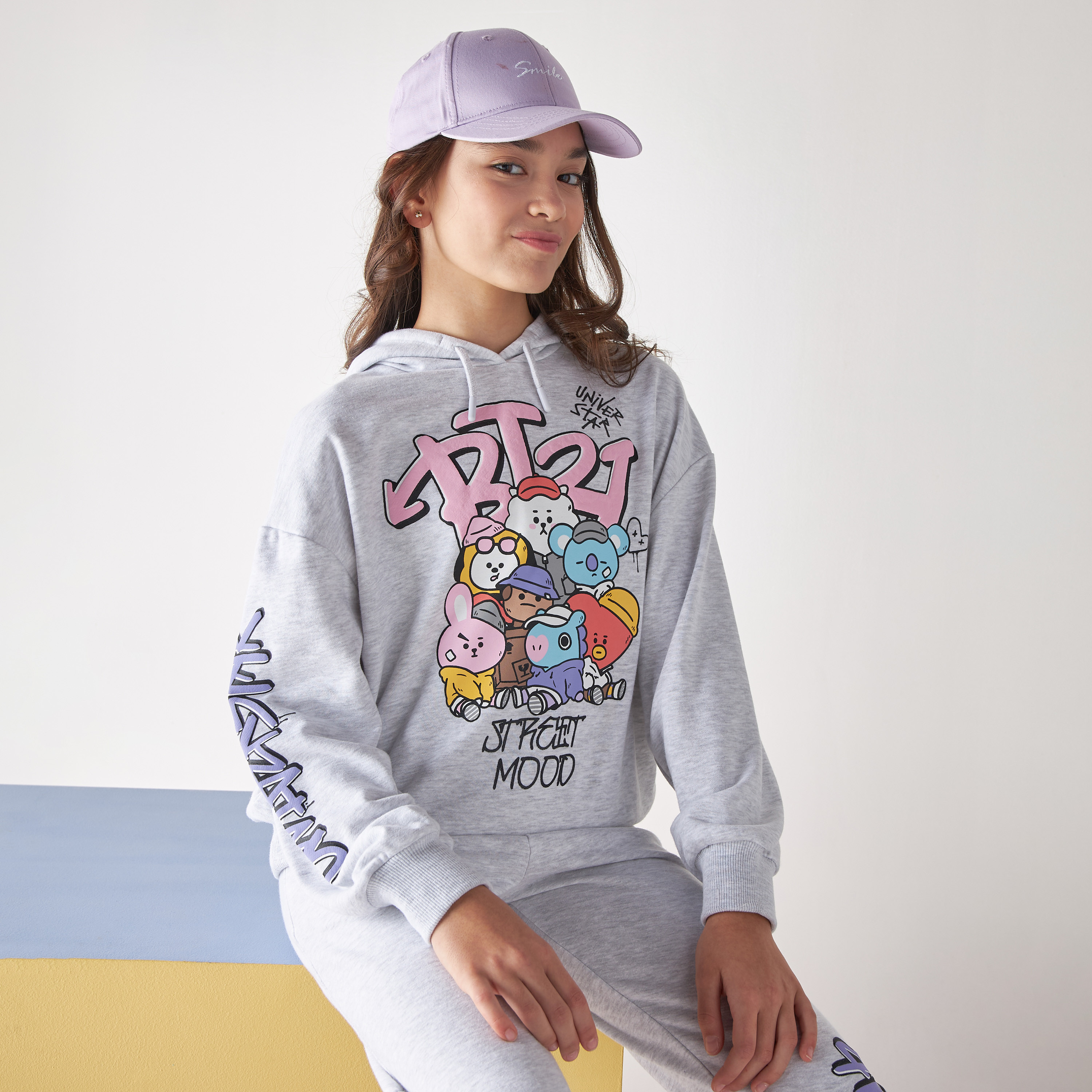 Bt21 sweaters outlet