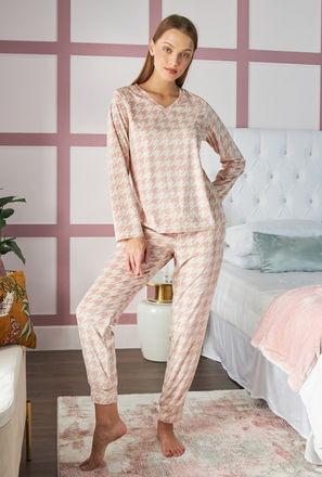 All-Over Houndstooth Print Pyjama Set-mxwomen-clothing-nightwear-pyjamas-2