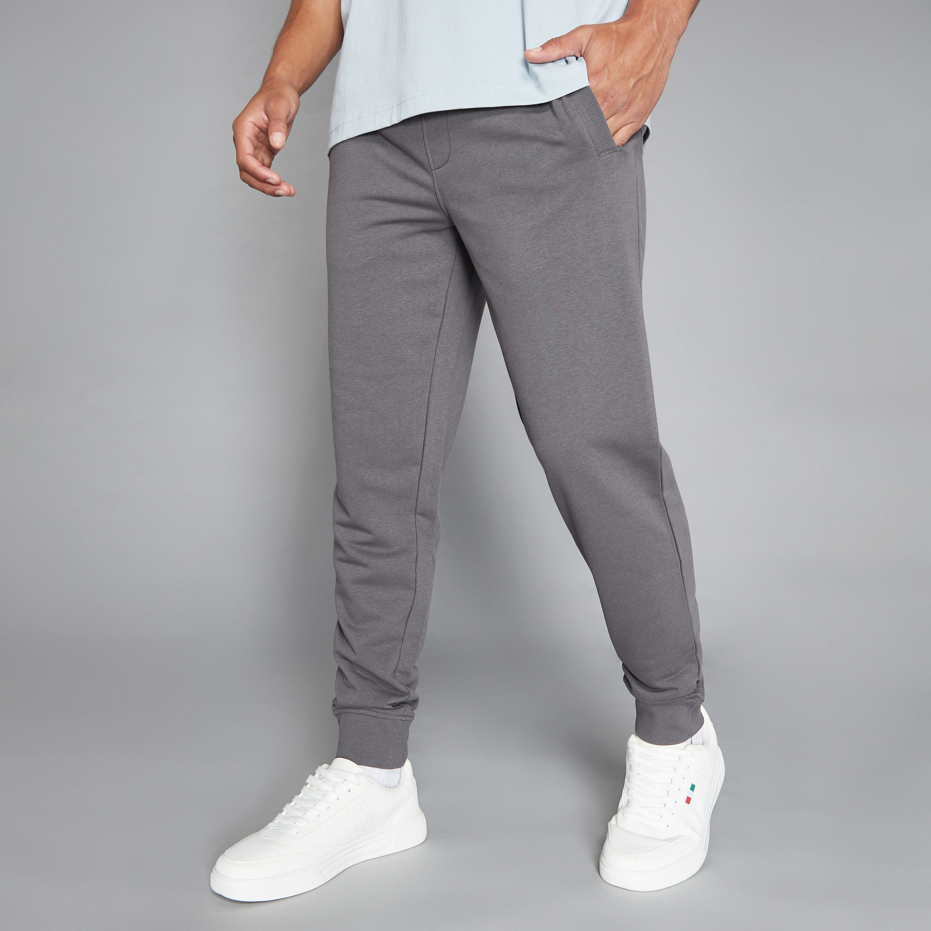 Max joggers online new arrivals