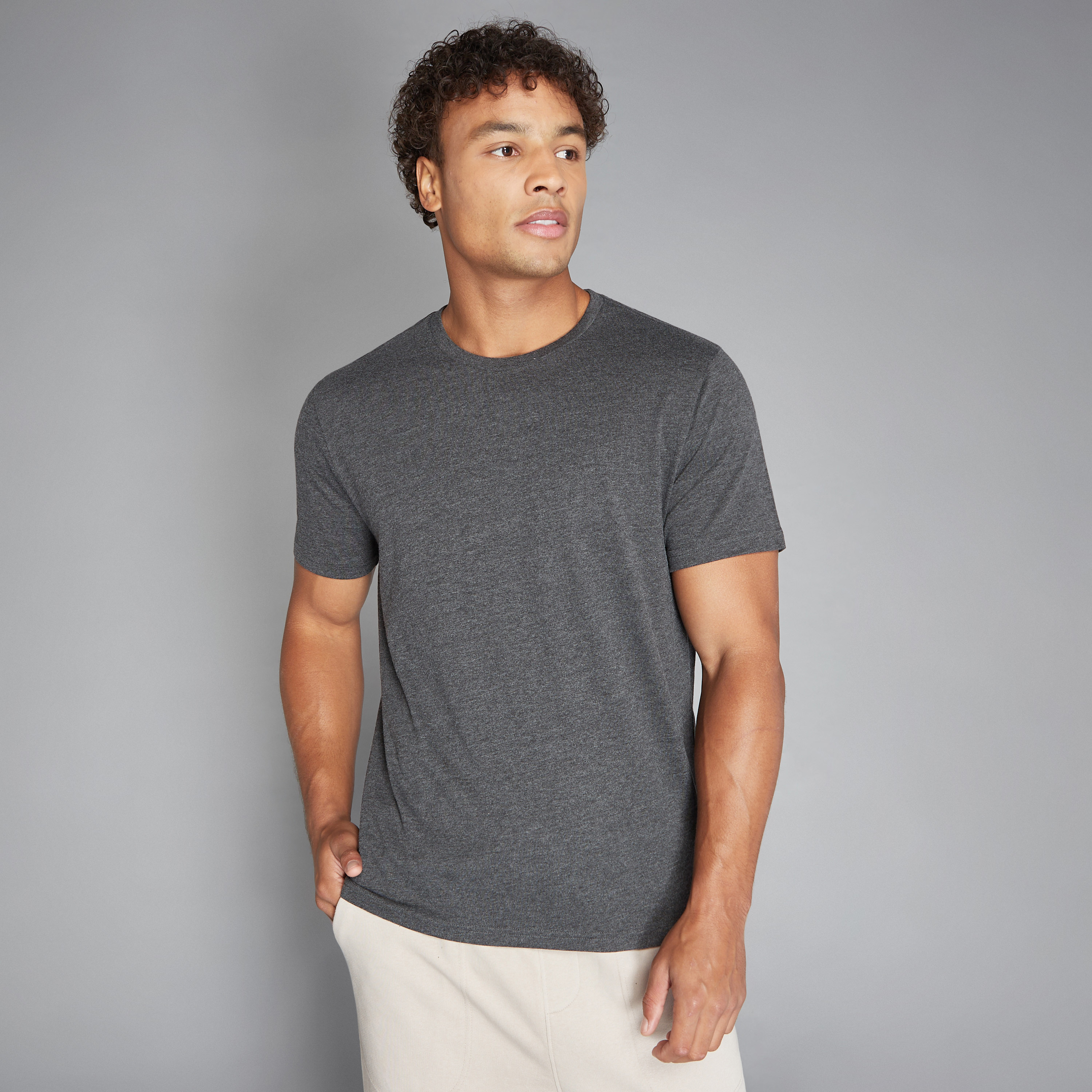 Plain t store shirts online