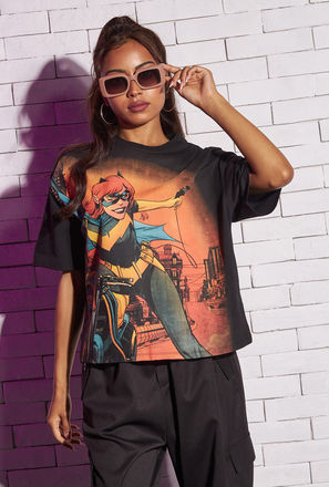 Bat Girl Graphic Print T-shirt-mxurbnwomen-clothing-tops-tshirtsandvests-1