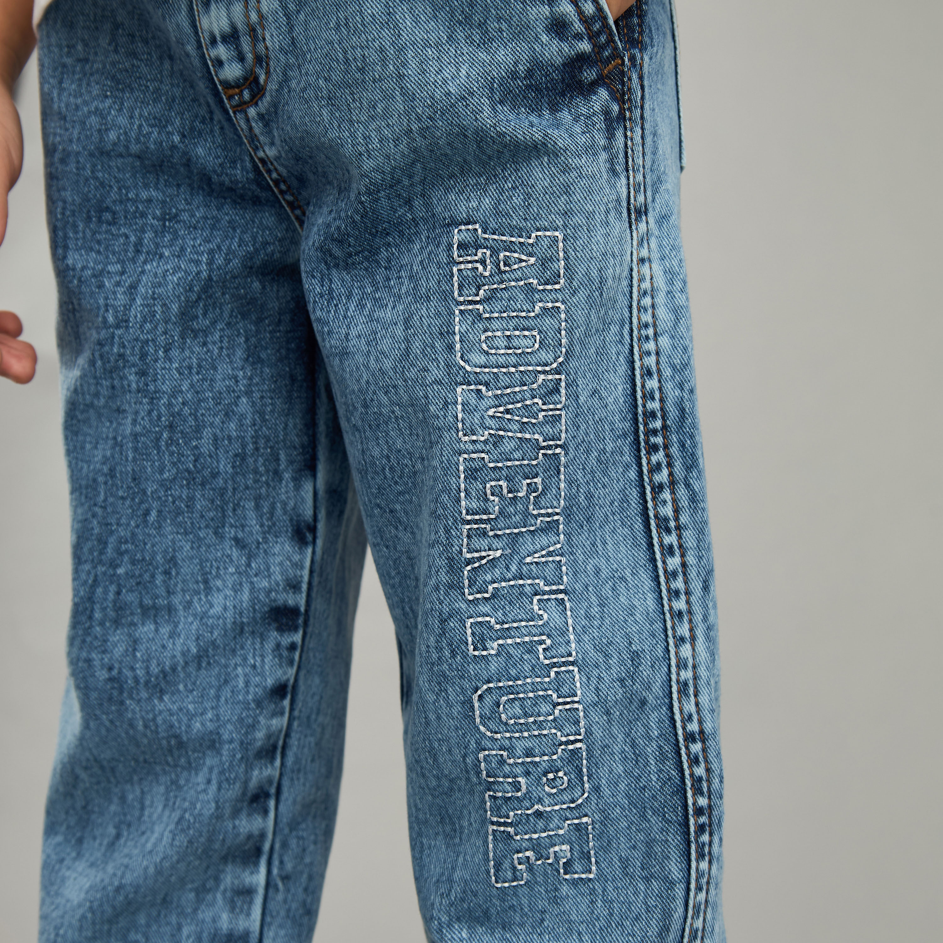 Shop Relaxed Fit Pull On Printed Jogger Jeans Online Max Bahrain