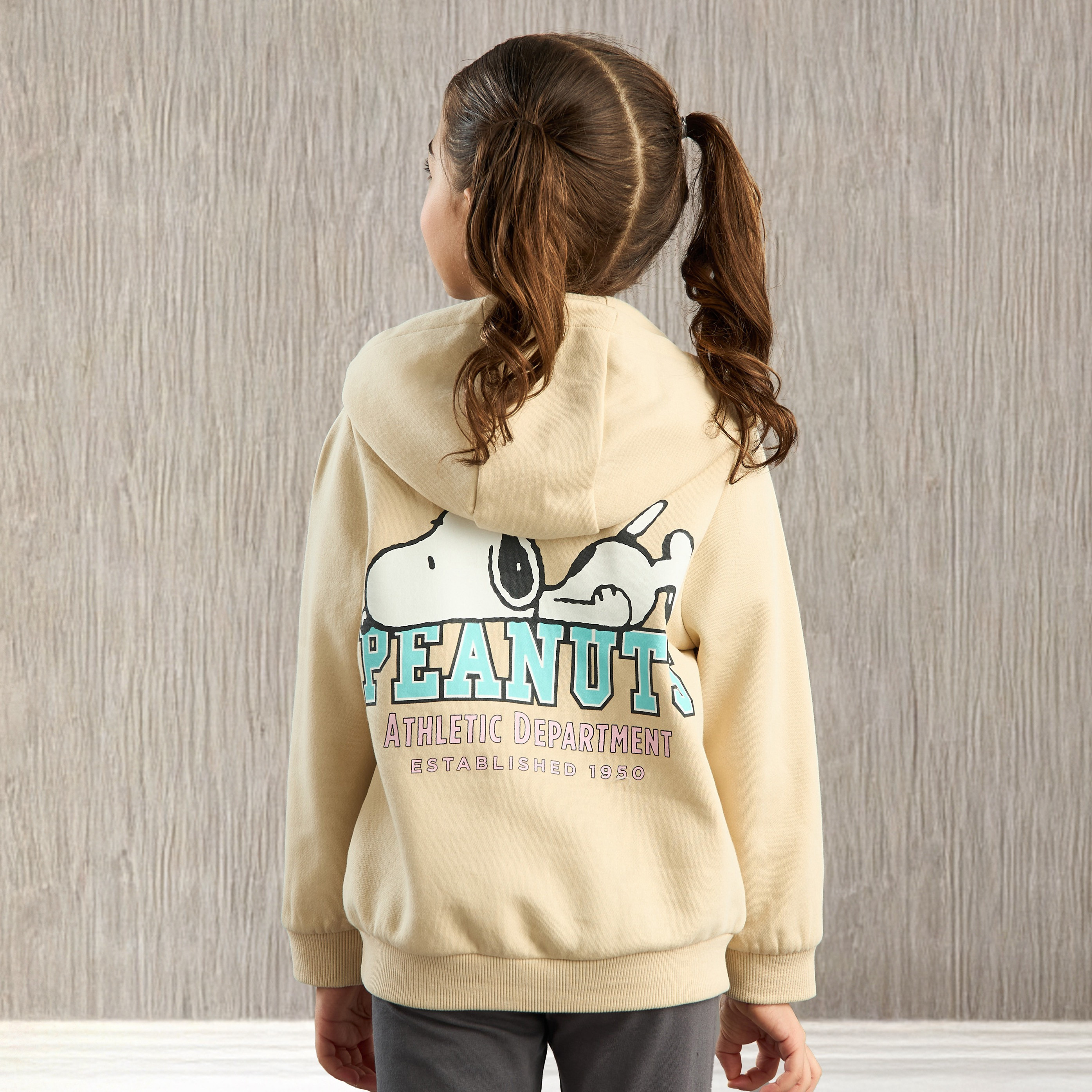 Snoopy hooded sweatshirt deals