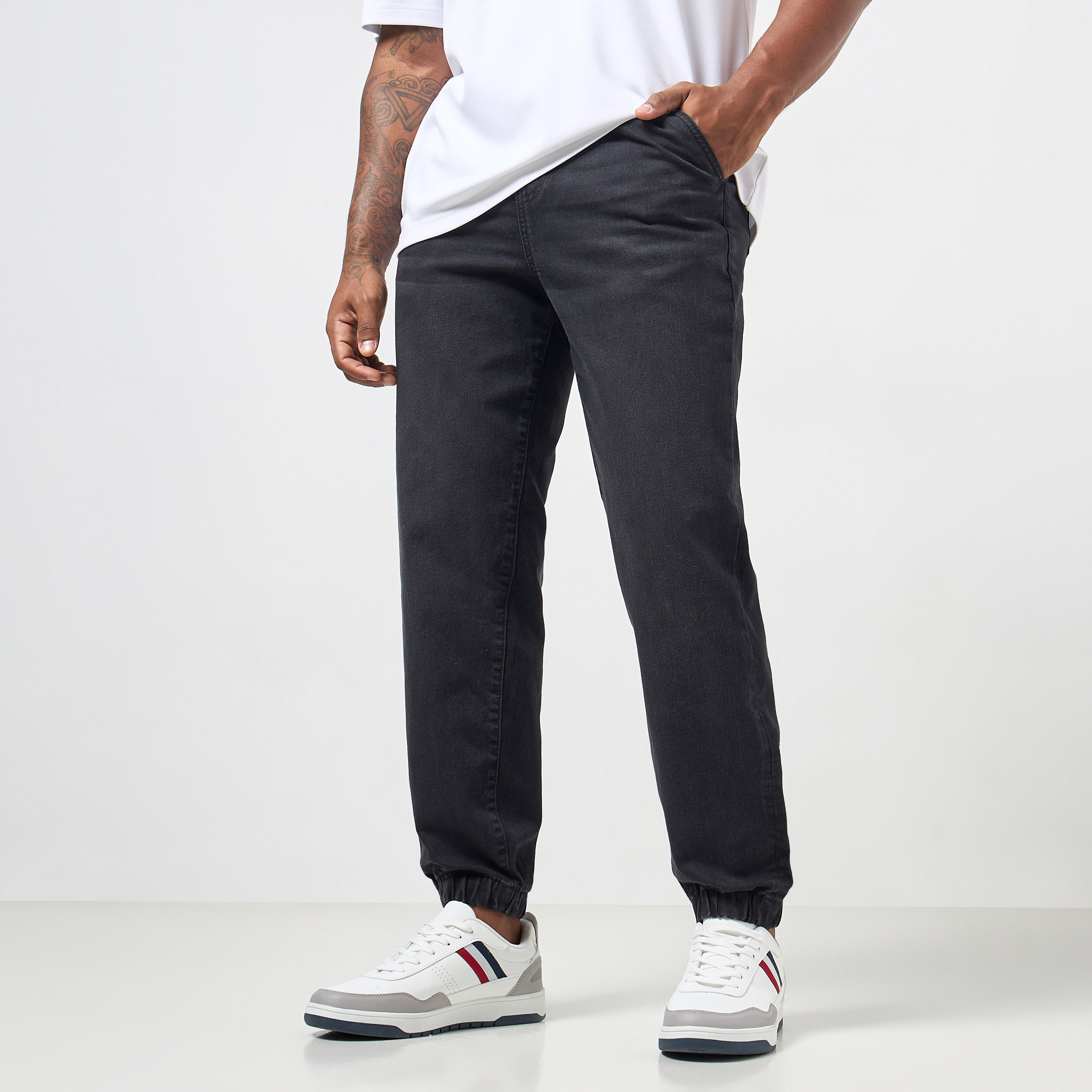 Max jogger jeans hotsell