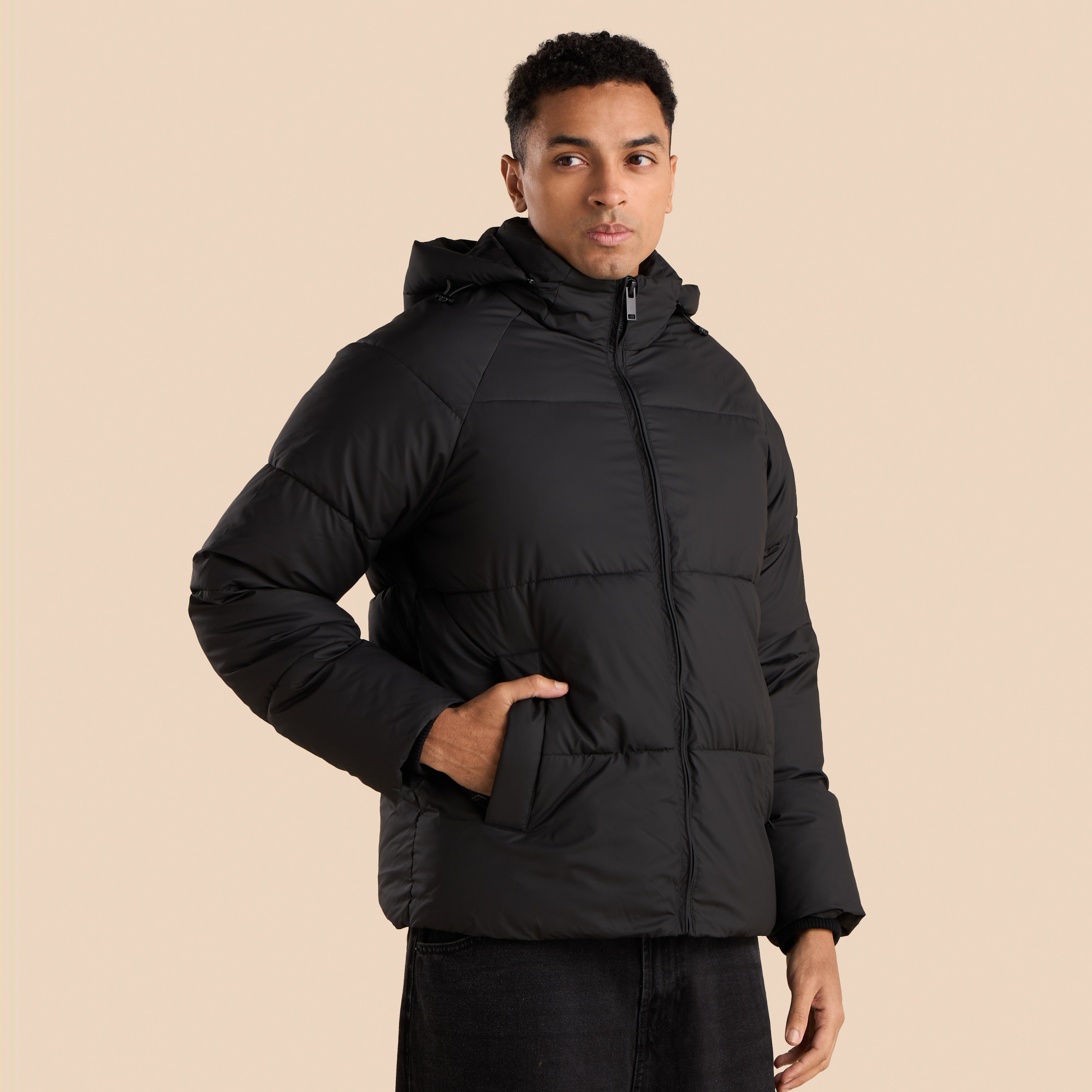 تسوق جاكيت نفخ سادة بقبعة اون لاين | ماكس السعودية