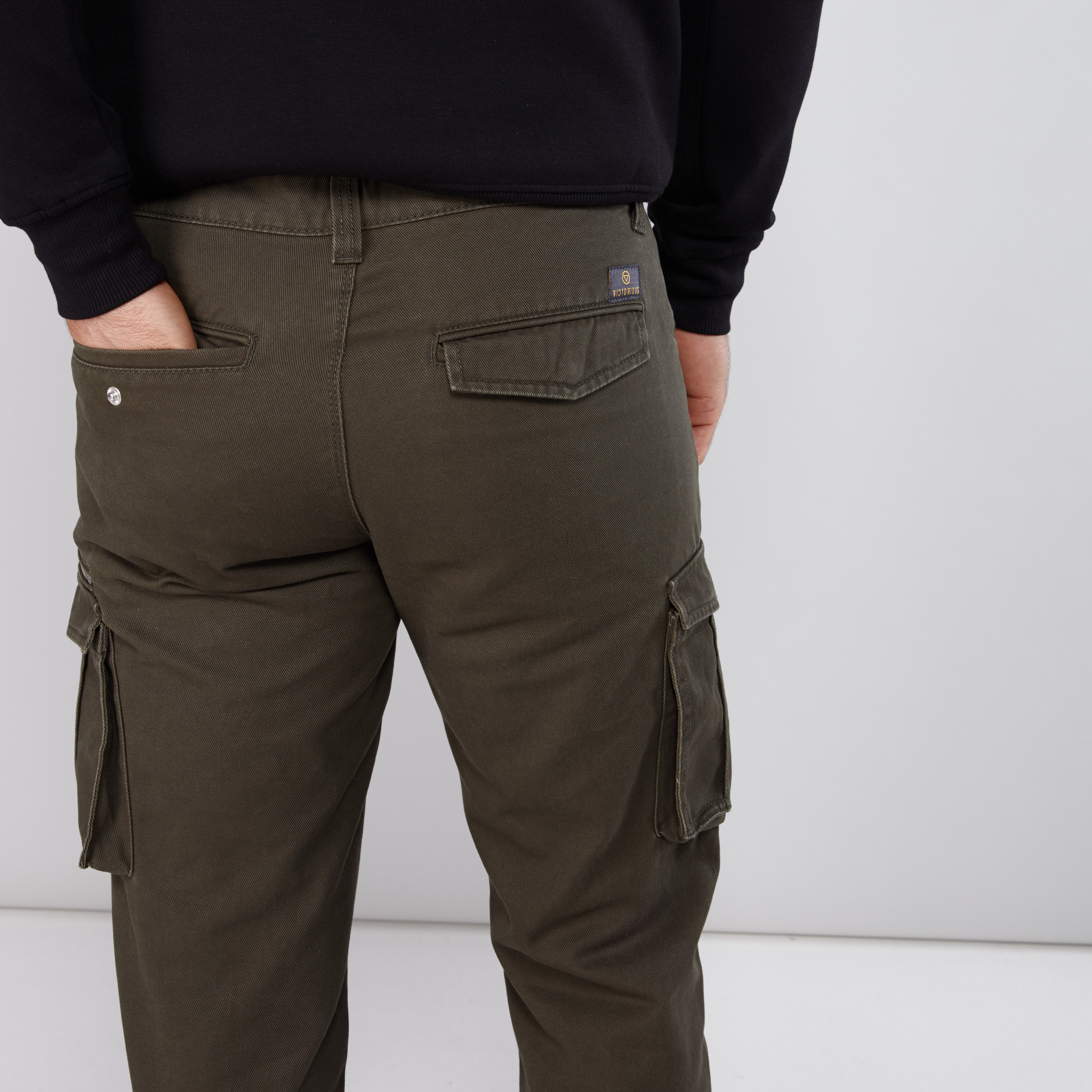 Women's Low-Rise Baggy 4-Pocket Cargo Pants | Women's Bottoms |  HollisterCo.com