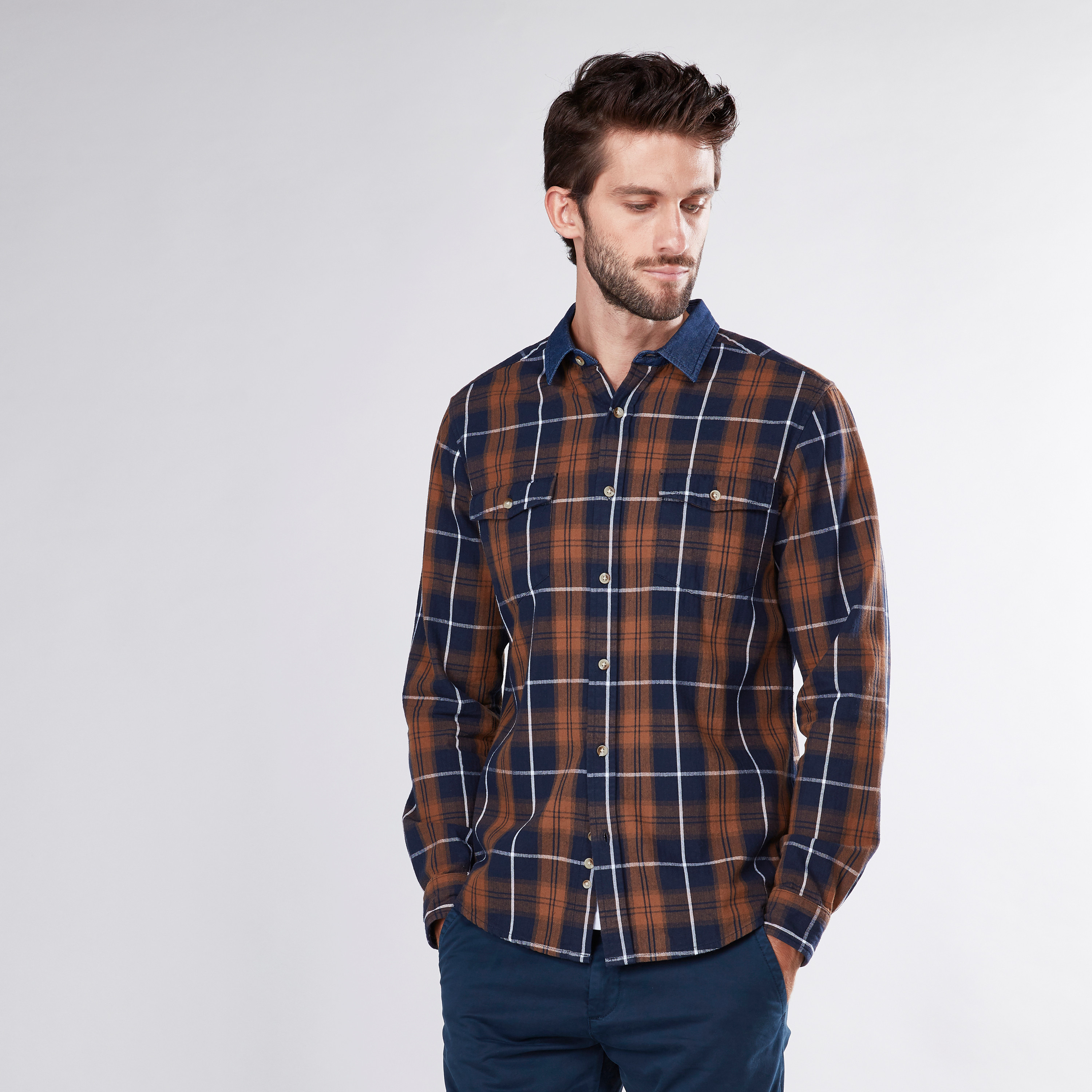 Collared long shop sleeve shirt