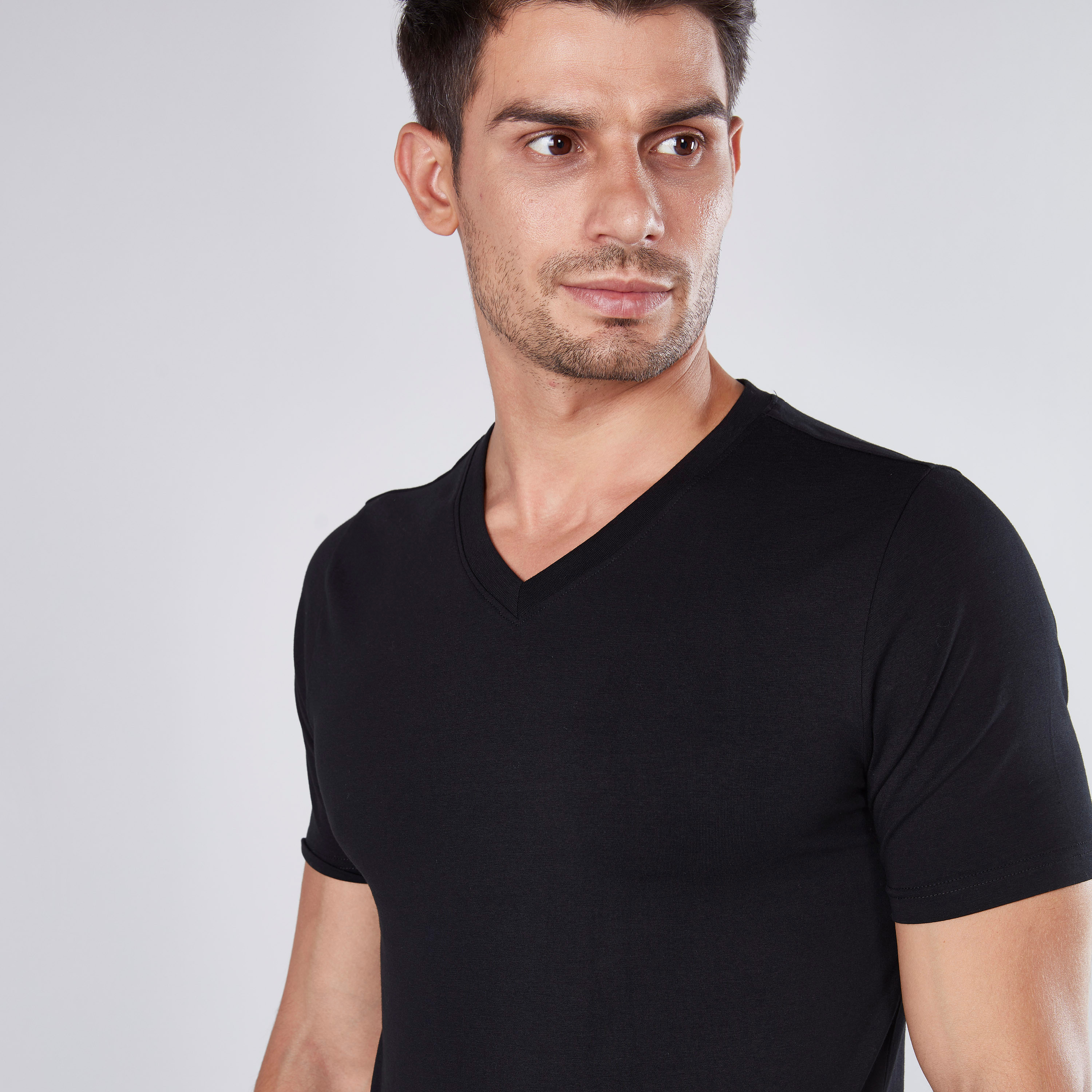 Athletic fit best sale v neck