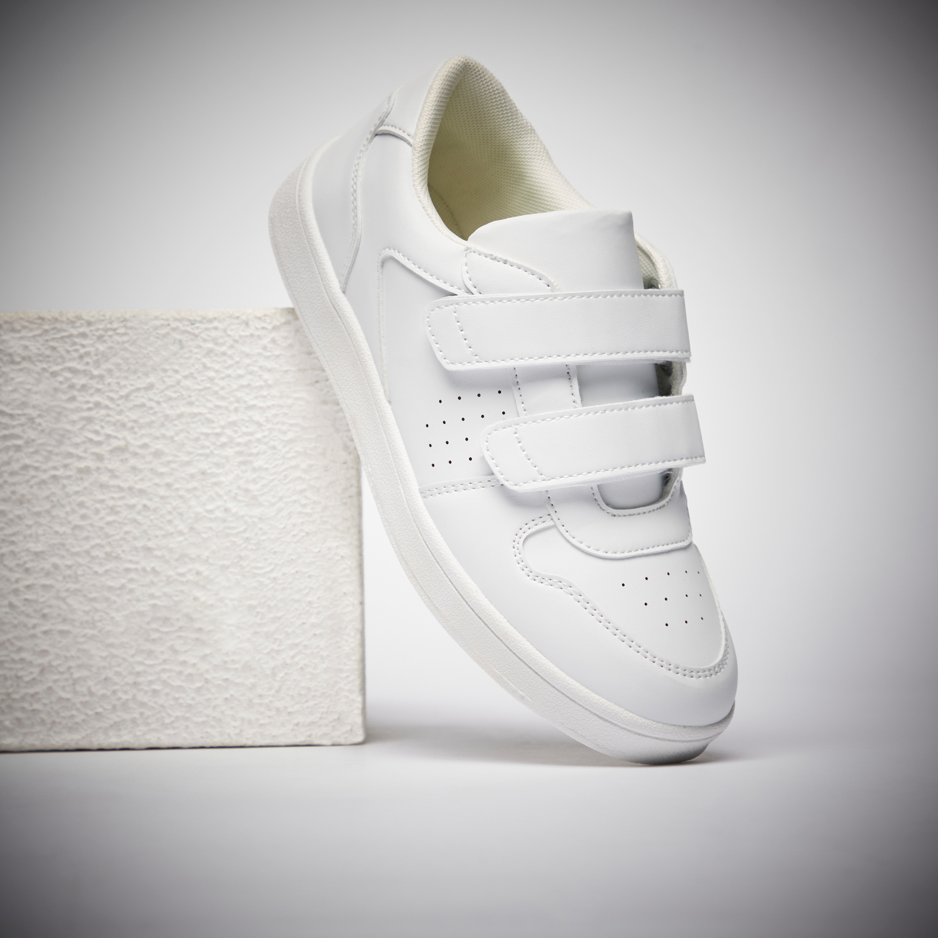 Hook and loop sneakers on sale white