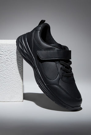 Plain Panel Detail Sports Shoes with Hook and Loop Closure-mxkids-boystwotoeightyrs-shoes-sportsshoes-2