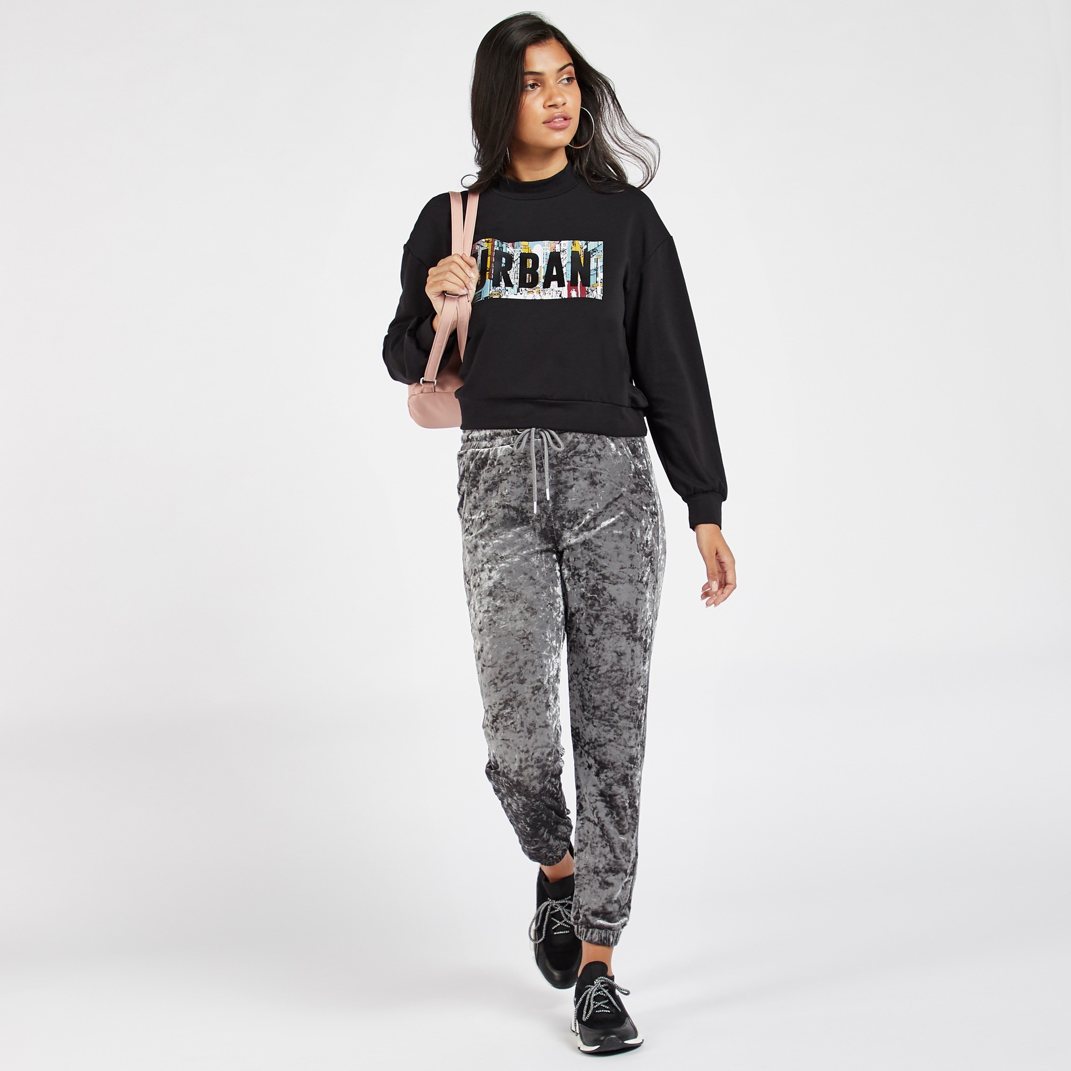 Shop Textured Jog Pants with Pockets and Drawstring Online Max UAE