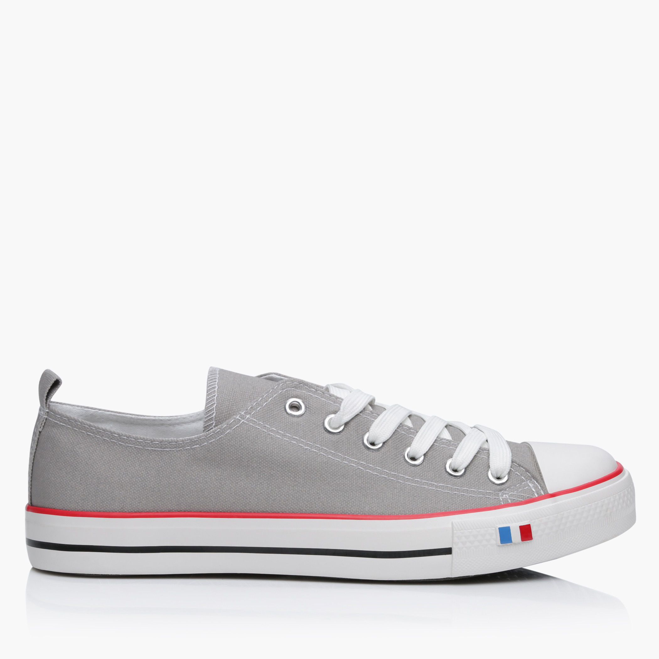 Converse on sale shoes bahrain