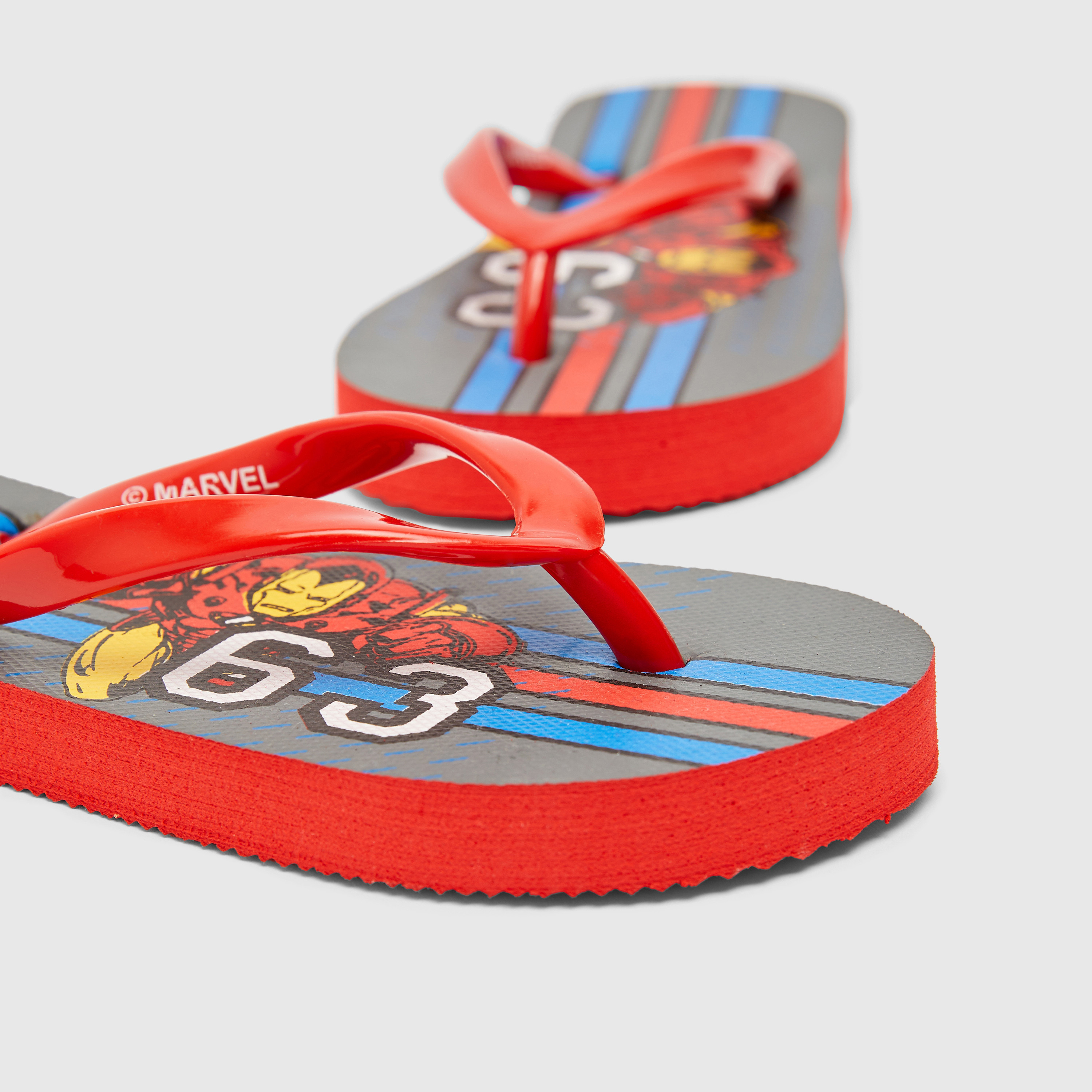 Iron Man Print Slip-On Beach Slippers 